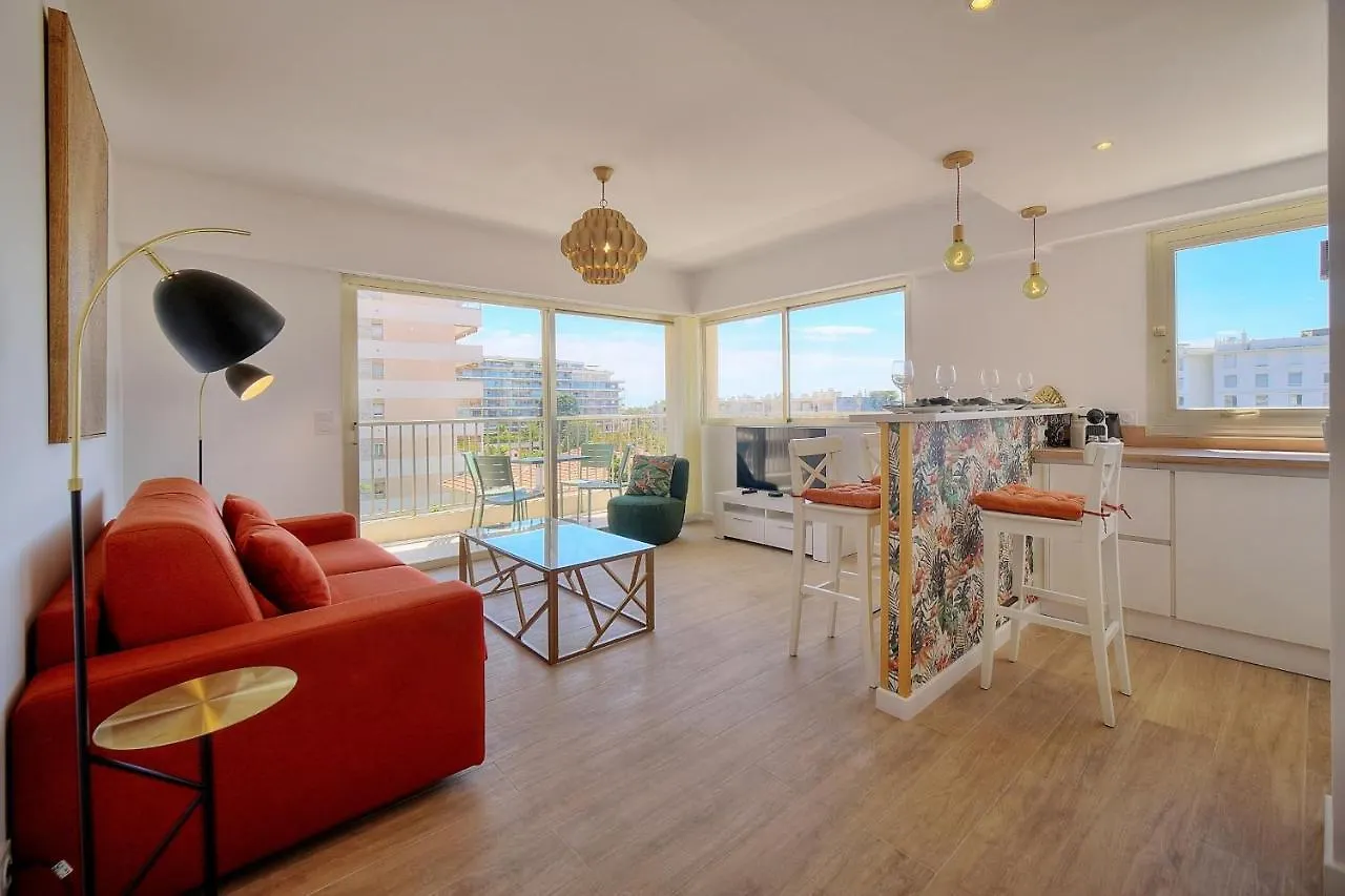 Immogroom - 5 Min From The Croisette Beaches - Terrace - Ac - Sea View Cannes Apartment