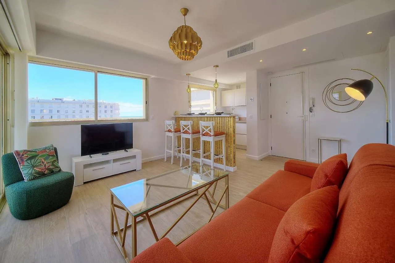 Immogroom - 5 Min From The Croisette Beaches - Terrace - Ac - Sea View Cannes 0*,  France