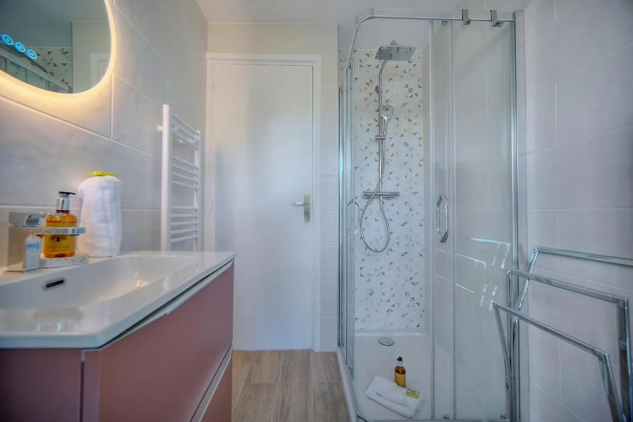 Apartment Immogroom - 5 Min From The Croisette Beaches - Terrace - Ac - Sea View Cannes